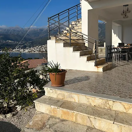 On The Hill - By Filikuri Hostel Himara