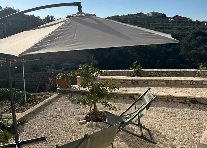 On The Hill - By Filikuri Hostel