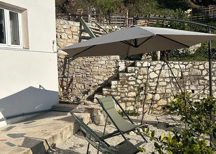 On The Hill - By Filikuri Hostel *